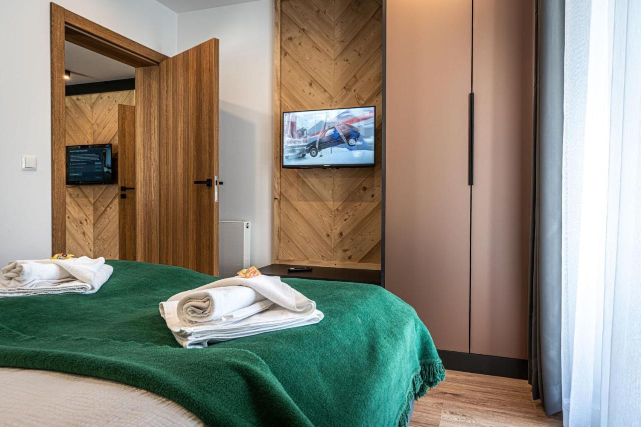 Deluxe Apartment 2 bedrooms balcony
