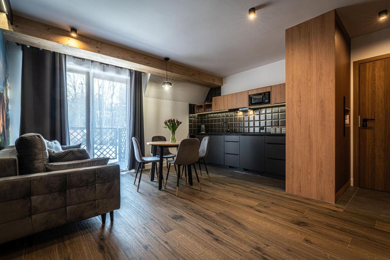 Deluxe Apartment 2 bedrooms balcony