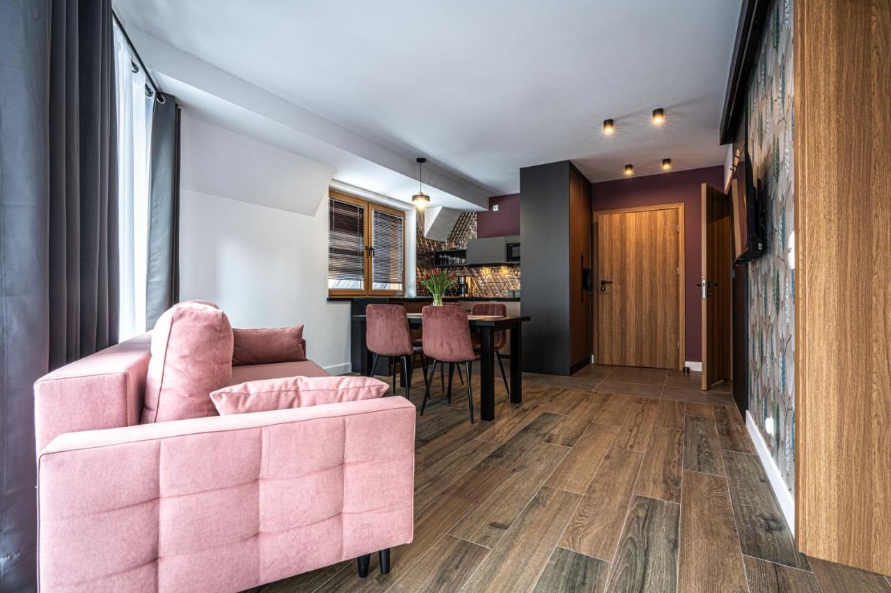 Deluxe Apartment 2 bedrooms balcony