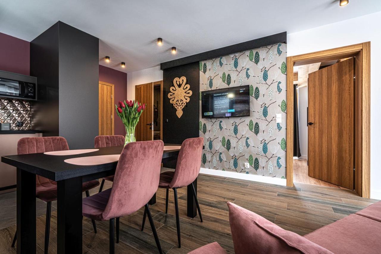 Deluxe Apartment 2 bedrooms balcony