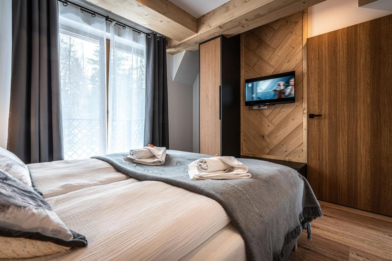 Deluxe Apartment 2 bedrooms balcony