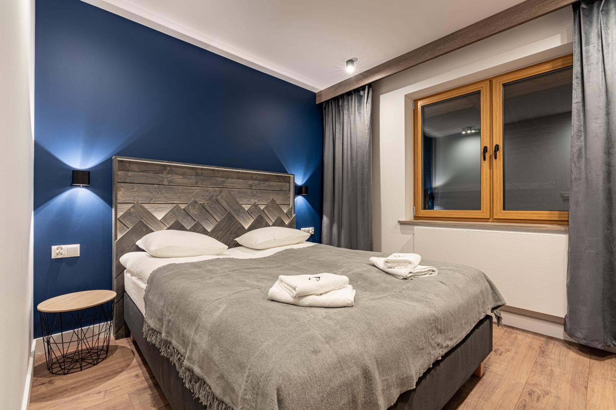 Deluxe Apartment 2 bedrooms balcony